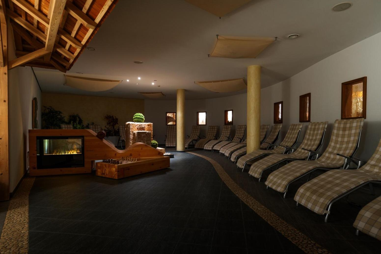 Pineta Nature Resort - Wellness & Spa كوريدو المظهر الخارجي الصورة